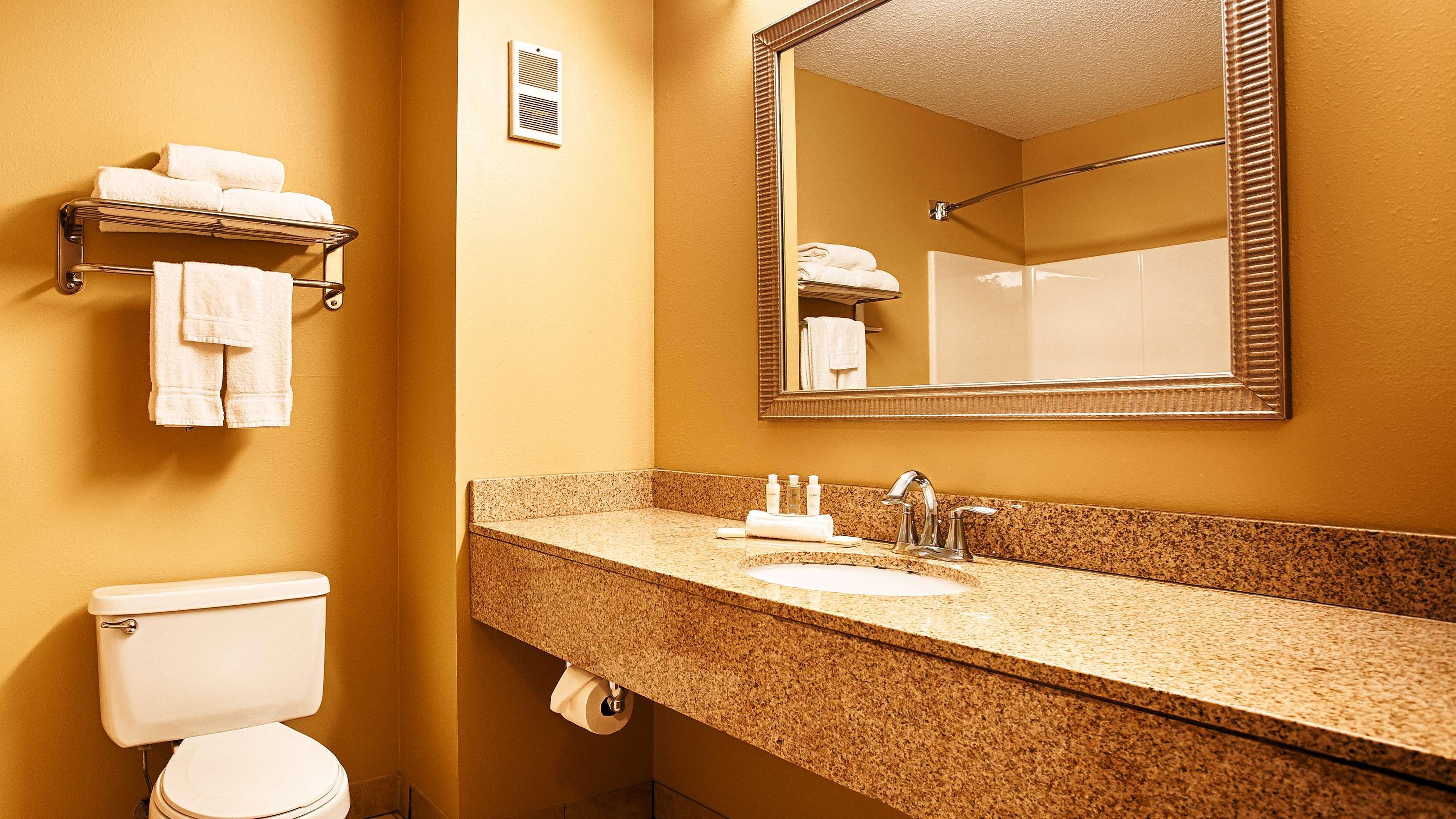 Best Western Plus Executive Inn St. Marys Esterno foto
