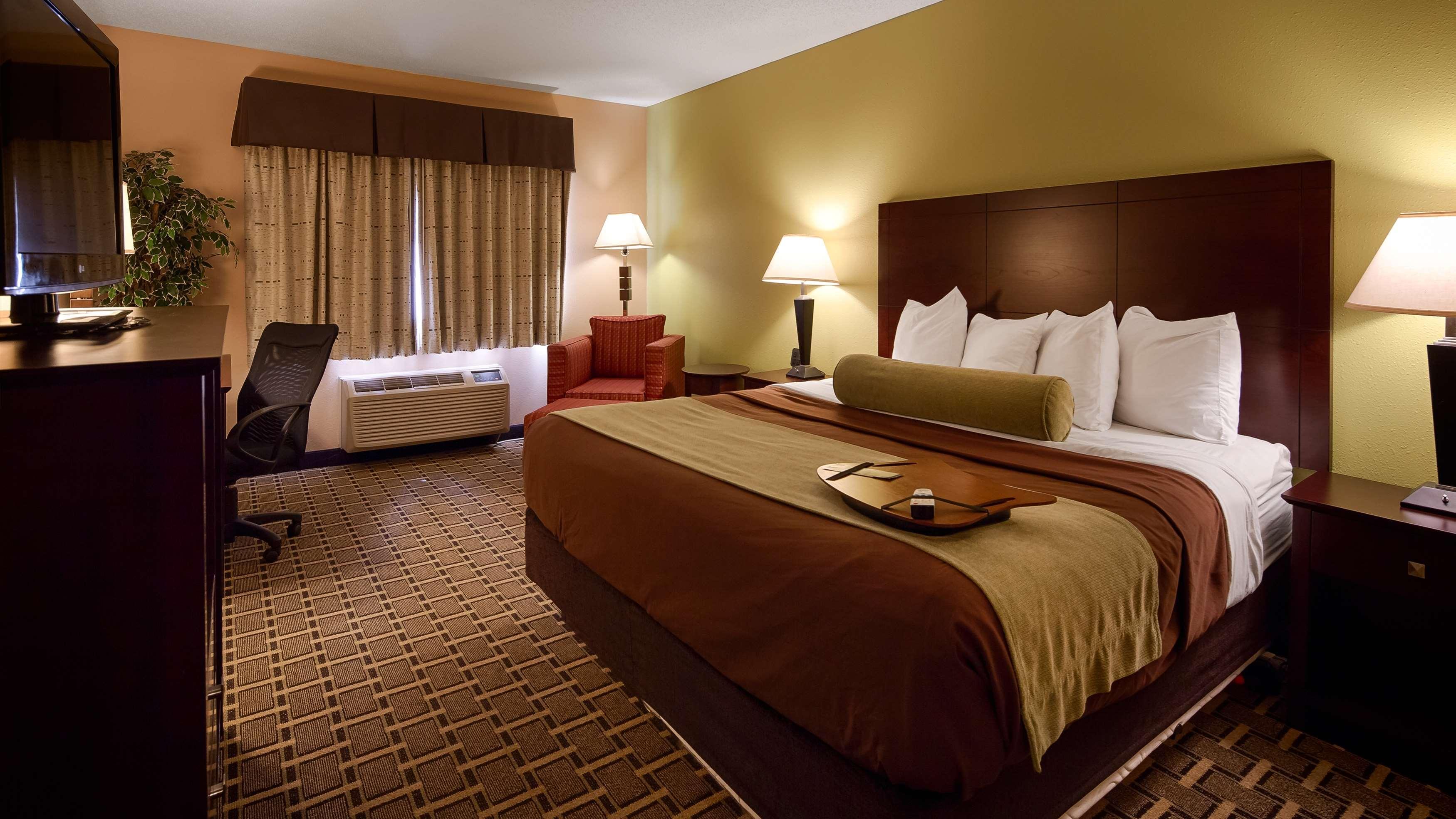 Best Western Plus Executive Inn St. Marys Esterno foto