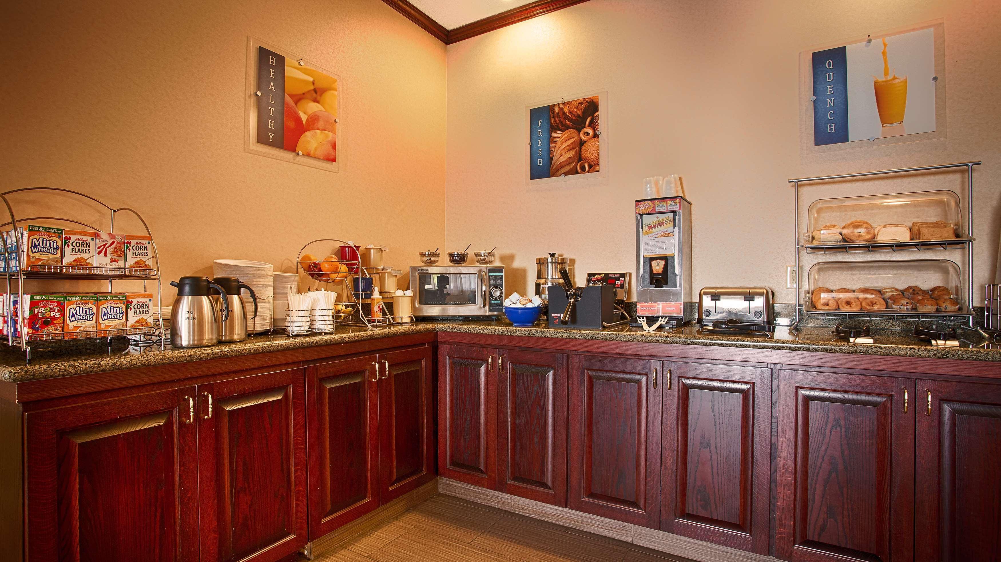 Best Western Plus Executive Inn St. Marys Esterno foto