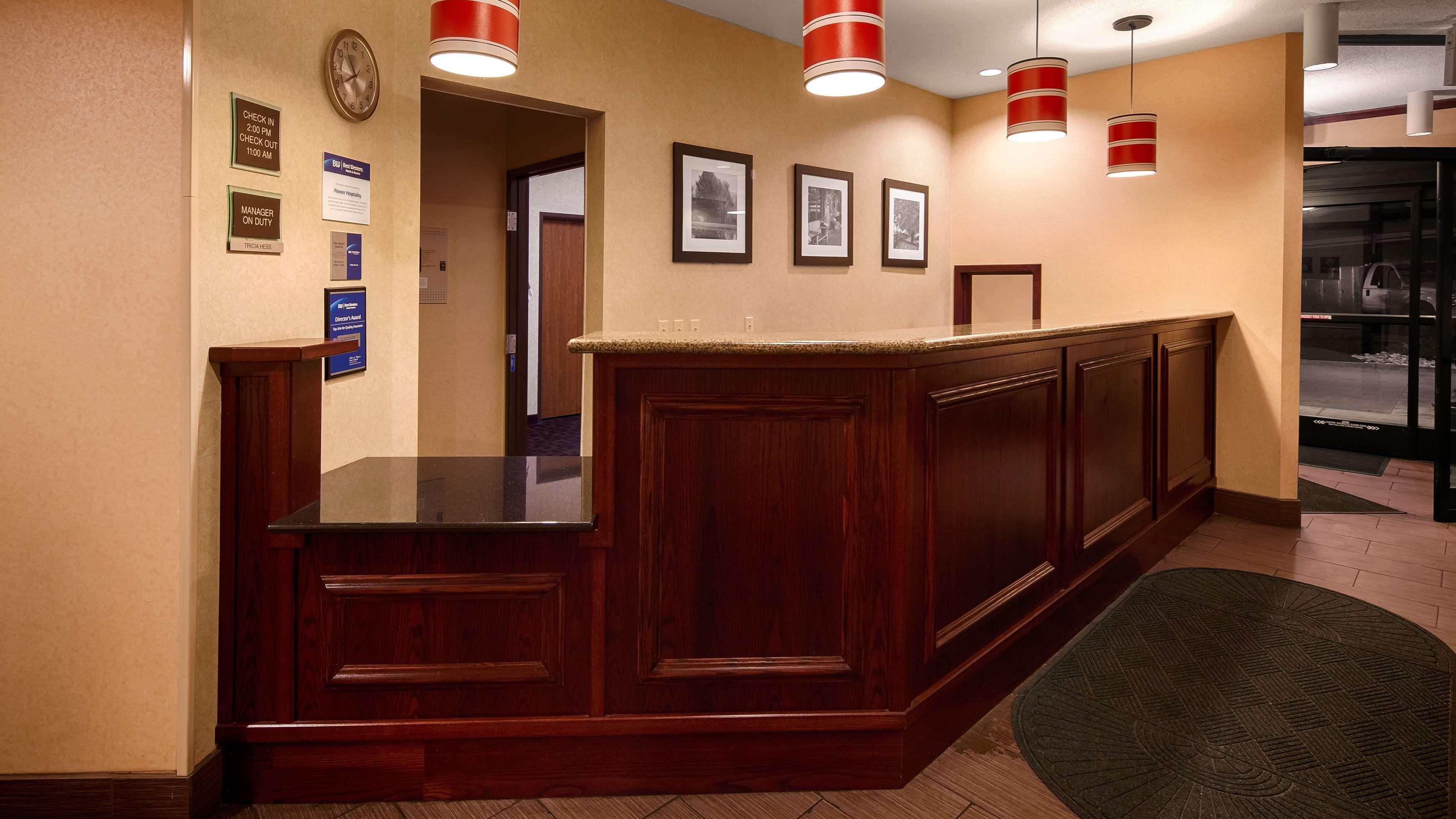 Best Western Plus Executive Inn St. Marys Esterno foto