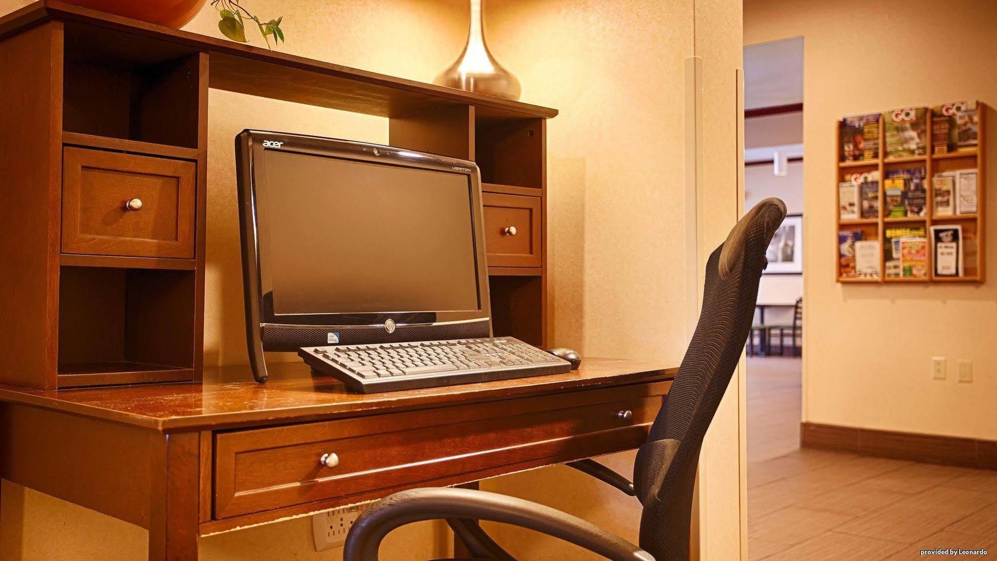 Best Western Plus Executive Inn St. Marys Esterno foto